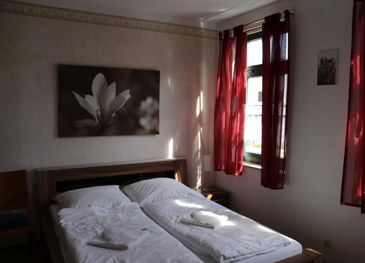 Gasthaus & Pension "Zur Rose" Weimar  Luaran gambar
