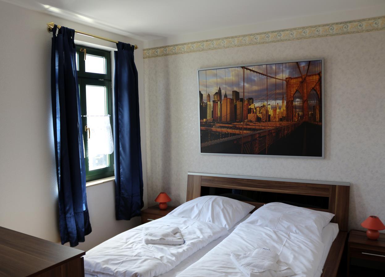 Gasthaus & Pension "Zur Rose" Weimar  Luaran gambar