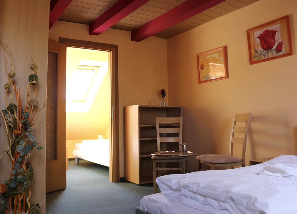 Gasthaus & Pension "Zur Rose" Weimar  Luaran gambar